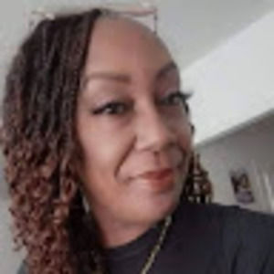 Meet your Posher, Wendie